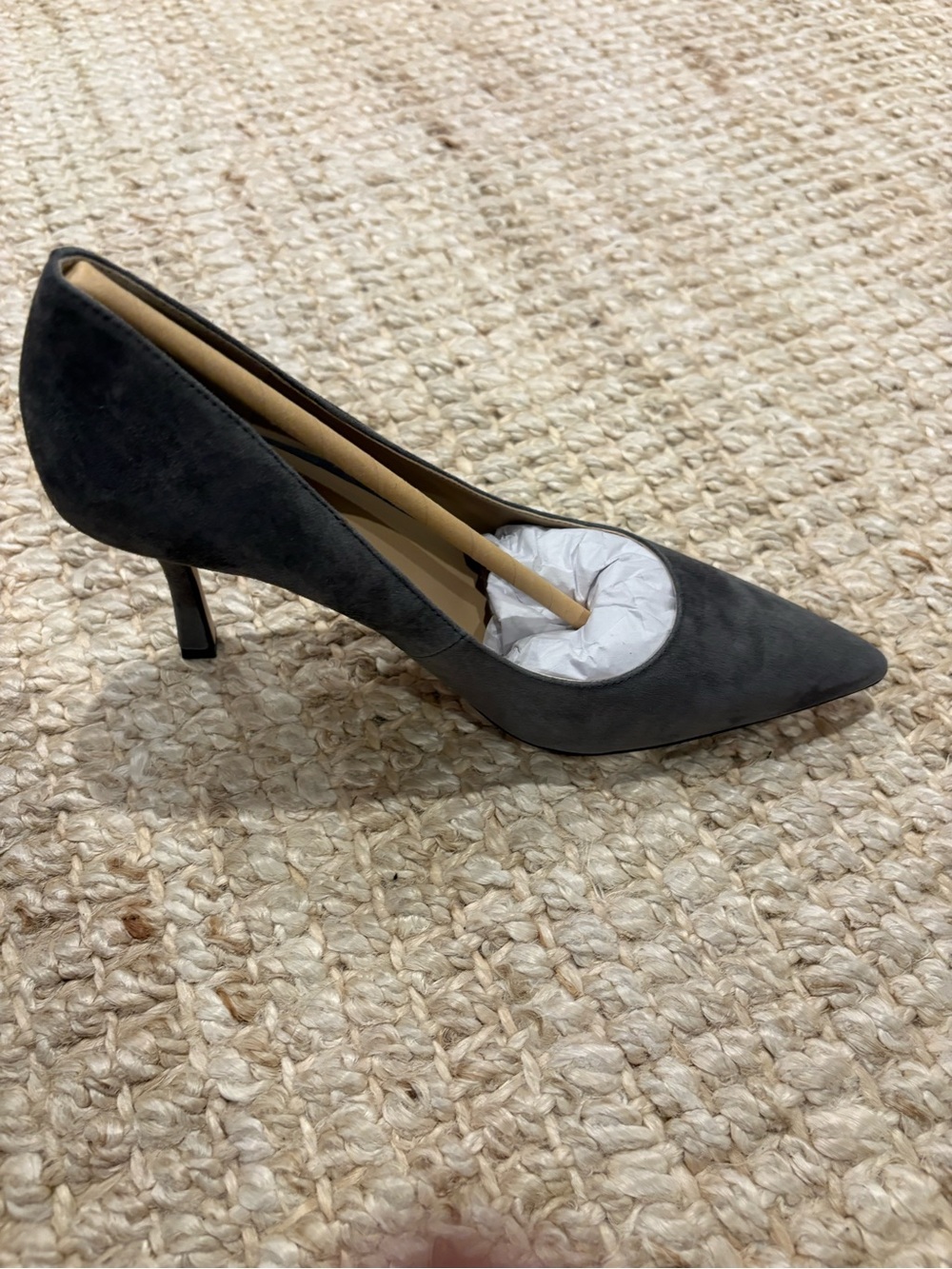 Ann Taylor Women's Gray Suede Pointed-Toe Pumps